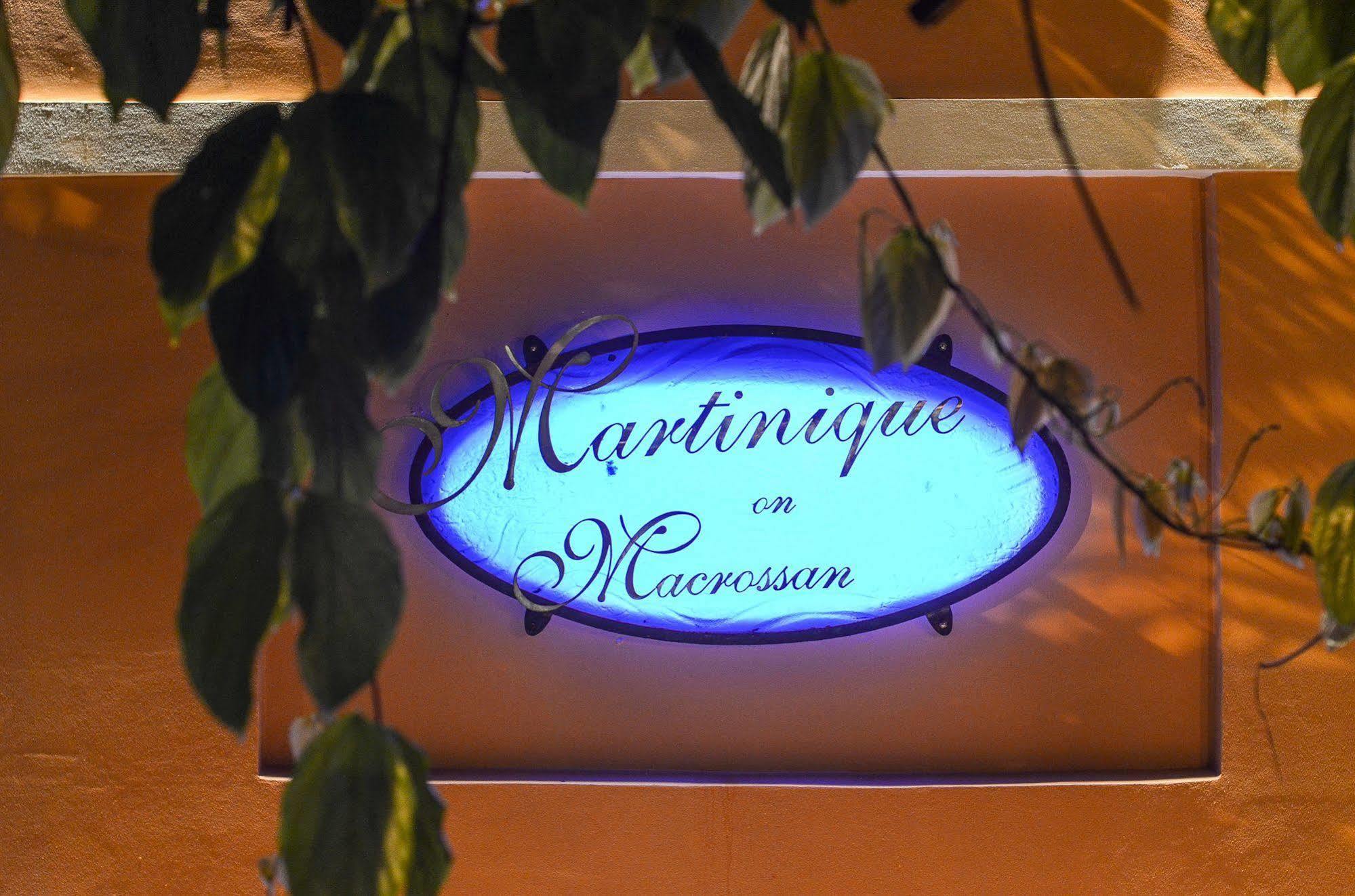Martinique On Macrossan Apart otel Port Douglas Dış mekan fotoğraf