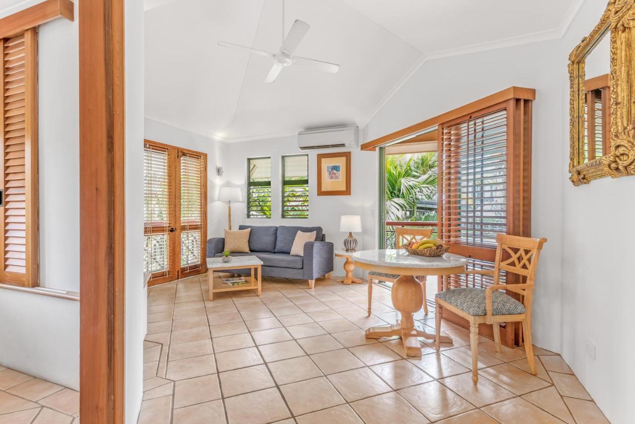 Martinique On Macrossan Apart otel Port Douglas Dış mekan fotoğraf